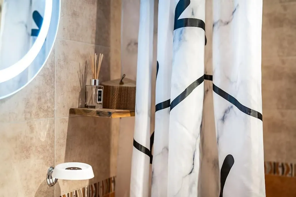 Private Cozy At Alpin Lodge Studio + Spa Complex バンスコ